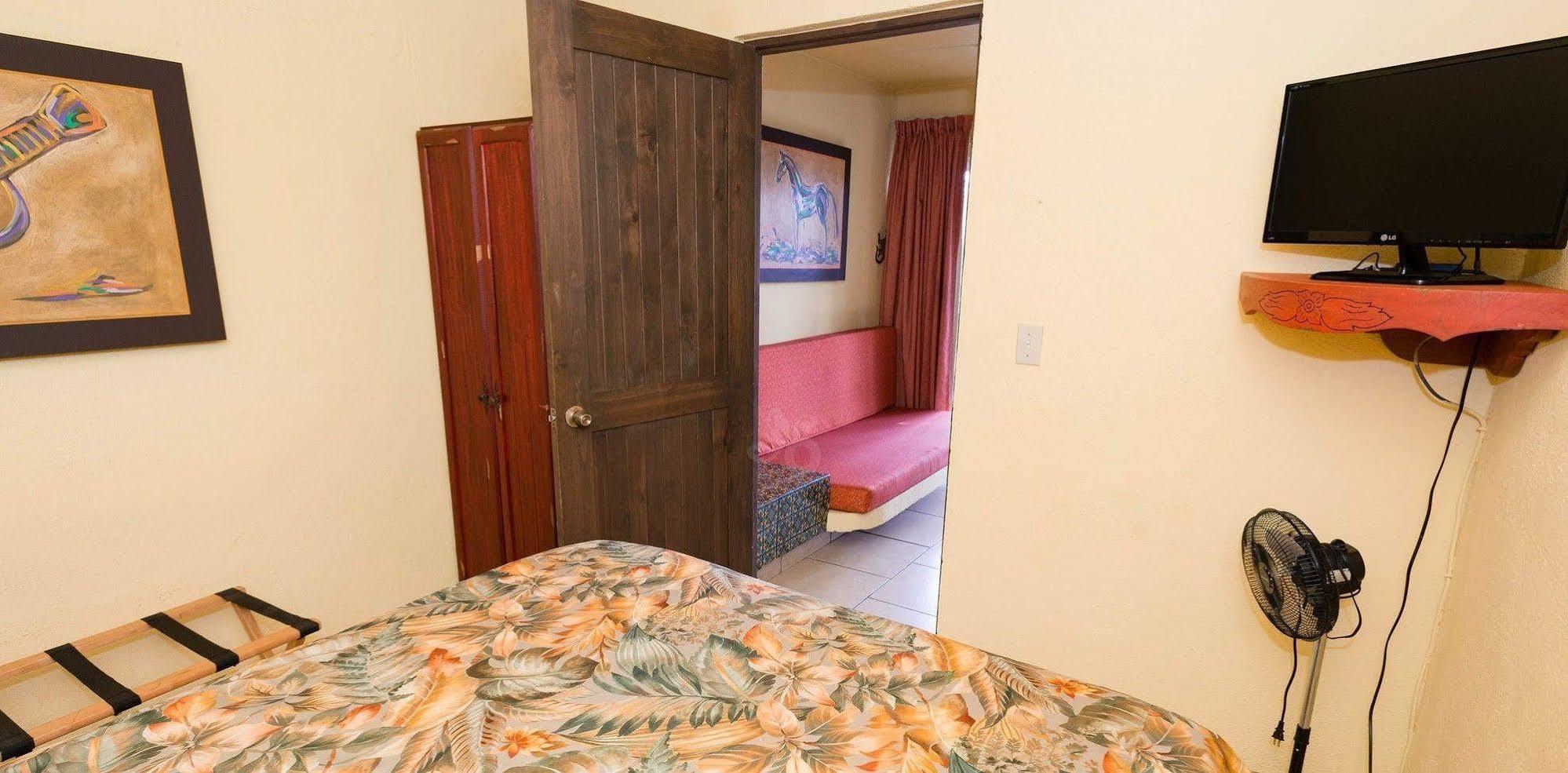Siesta Suites Boutique Hotel Cabo San Lucas Exterior photo
